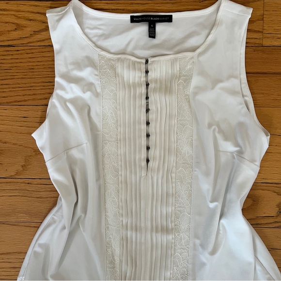 Elegant White Sleeveless Top - Picture 2 of 5